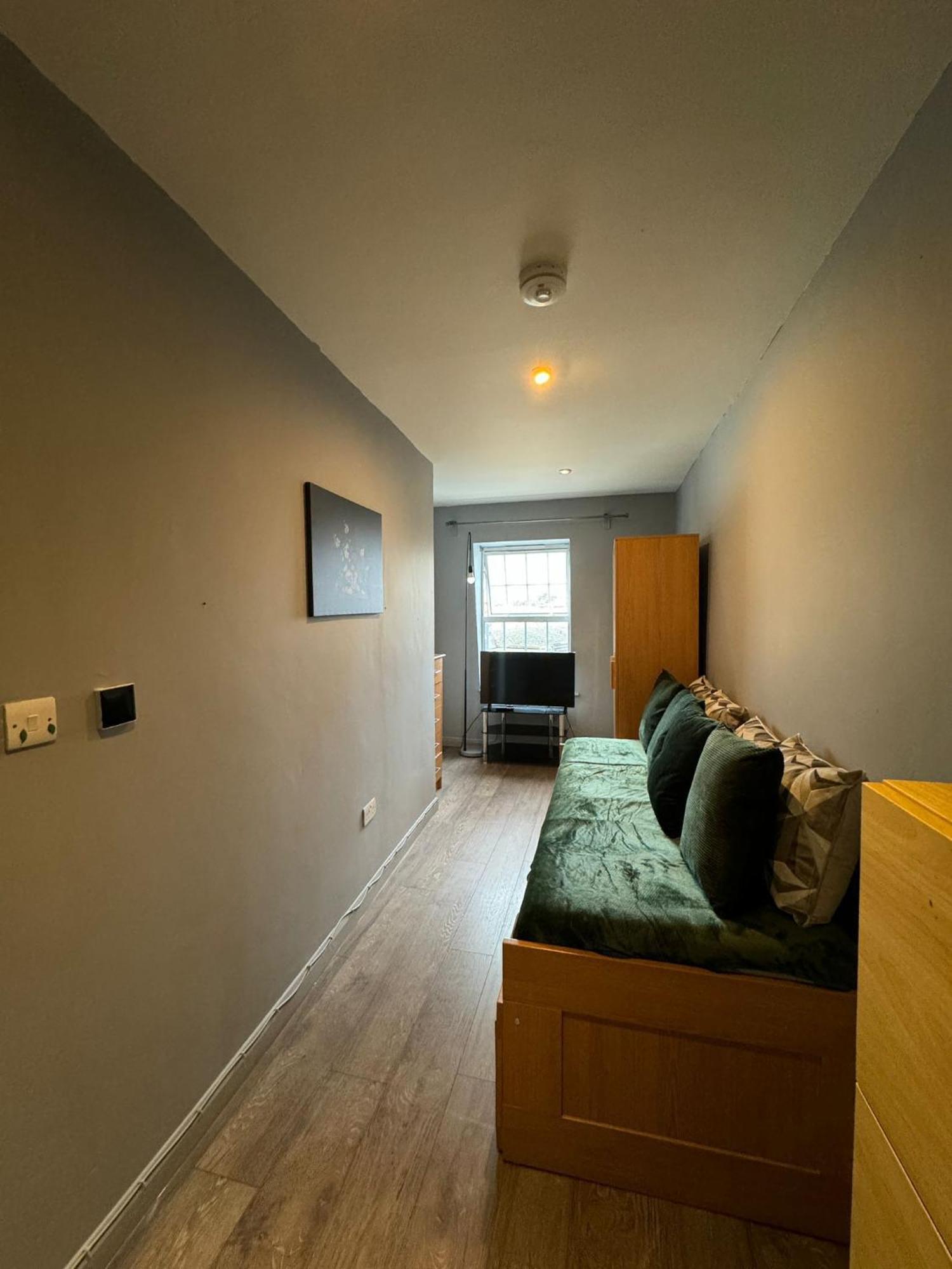 2 Bedroom Flat In Euston 2 Mins Away From Station, No Lift Londýn Exteriér fotografie