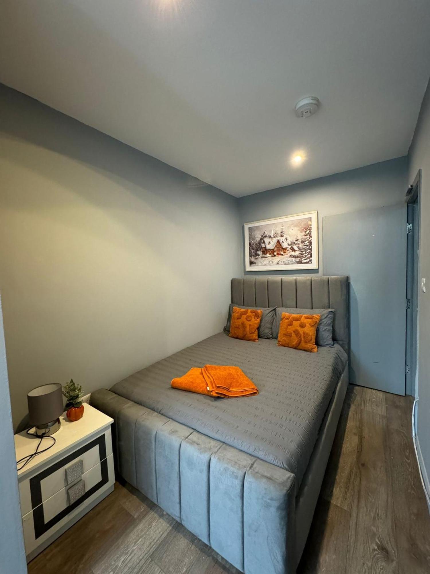 2 Bedroom Flat In Euston 2 Mins Away From Station, No Lift Londýn Exteriér fotografie